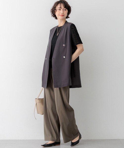 23区 L(ニジュウサンクオオキイサイズ)の「ライトシアーマットクロス ノーカラー ジレ(その他アウター・レディース・ダークブラウン系/ベージュ系/ブラック系・46/44)」の12枚目の写真