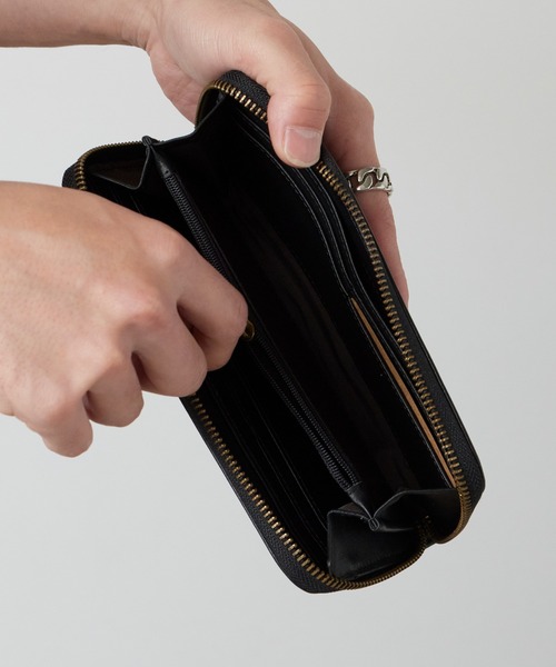 ROOPTOKYO(ループトウキョウ)の「OKUOKU 0909/オクオク 本革 牛革クレイジーホースレザー ラウンドジップウォレット 2026年春夏(財布・メンズ・イエロー/グリーン系その他/ブルー系その他/グリーン/レッド系その他/ダークブラウン系/ダークブラウン/ブラウン系その他/イエロー系その他/ブラック系その他2/ブルー/ライトブラウン/ブラック系その他/レッド系その他2・FREE)」の17枚目の写真