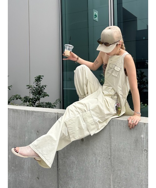 ELCHELE（エルチェレ）の「EPIC UTILITY OVERALLS（サロペット/オーバーオール・レディース・キナリ/ベージュ/ブラック・36/38）」の17枚目の写真