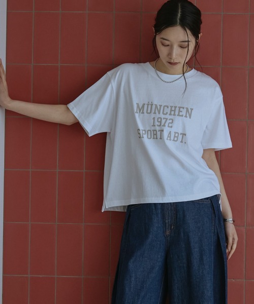Doux archives(ドゥアルシーヴ)の「MUNCHEN ロゴTee(Tシャツ/カットソー・レディース・ベージュ/杢グレー/オフホワイト・FREE)」の2枚目の写真