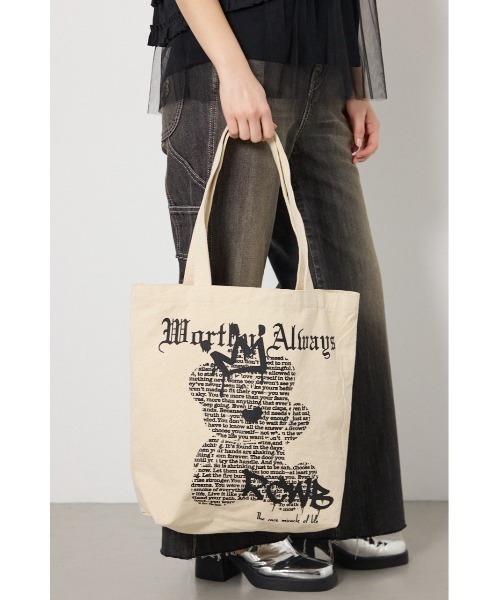 RODEO CROWNS WIDE BOWL（ロデオクラウンズワイドボウル）の「Font Bear TOTE（トートバッグ・レディース・オフホワイト/ブルー/ブラック・FREE）」の2枚目の写真