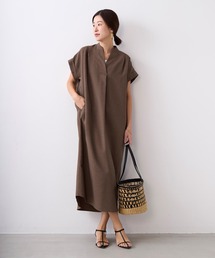 タックショルダーワンピース〈2サイズ展開〉