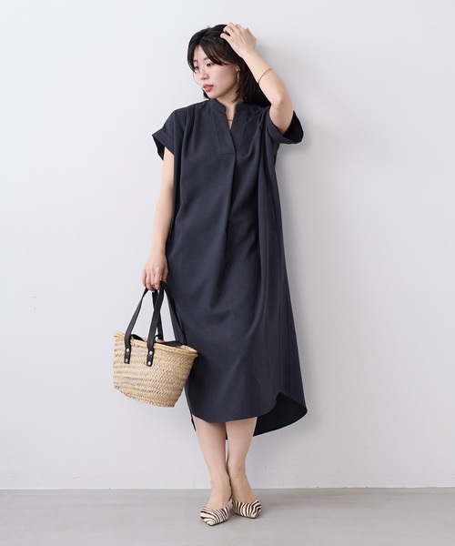 MICA&DEAL(マイカ&ディール)の「タックショルダーワンピース〈2サイズ展開〉(ワンピース・レディース・ブラウン/ブルー/ライトベージュ/ネイビー・36/38)」の20枚目の写真