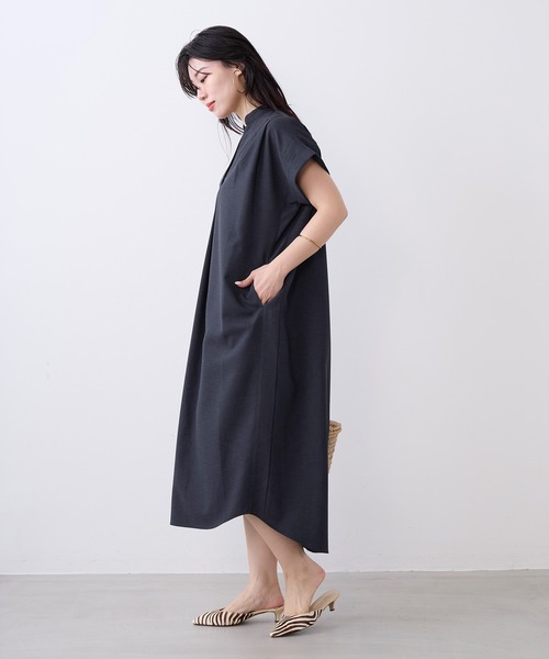MICA&DEAL(マイカ&ディール)の「タックショルダーワンピース〈2サイズ展開〉(ワンピース・レディース・ブラウン/ブルー/ライトベージュ/ネイビー・36/38)」の18枚目の写真