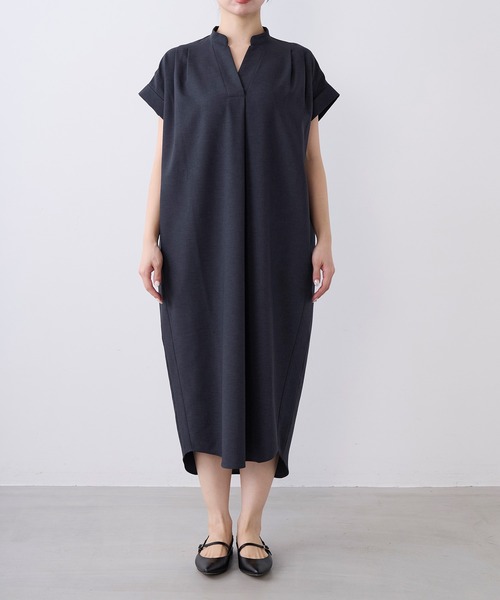 MICA&DEAL(マイカ&ディール)の「タックショルダーワンピース〈2サイズ展開〉(ワンピース・レディース・ブラウン/ブルー/ライトベージュ/ネイビー・36/38)」の14枚目の写真