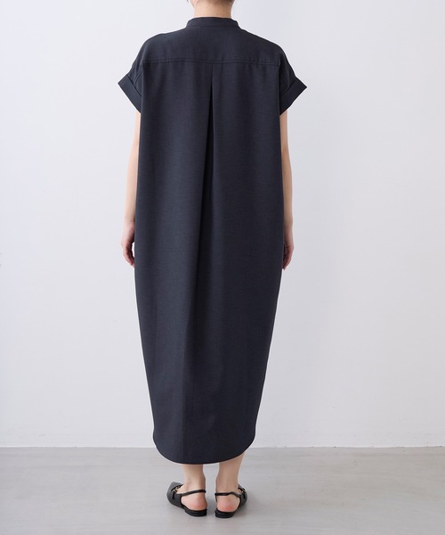 MICA&DEAL(マイカ&ディール)の「タックショルダーワンピース〈2サイズ展開〉(ワンピース・レディース・ブラウン/ブルー/ライトベージュ/ネイビー・36/38)」の12枚目の写真