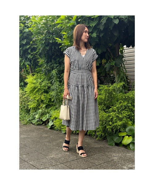 BANANA REPUBLIC FACTORY STORE(バナナリパブリック ファクトリーストア)の「BANANA REPUBLIC FACTORY STORE ヴィーガンレザー マイクロ ミニ バケット クロスボディバッグ(ショルダーバッグ・レディース・ブラック/ホワイト/レッド/レオパード・ONE SIZE)」の18枚目の写真