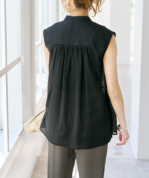 Spick & Span(スピックアンドスパン)の「ラミーコットンギャザーブラウス(シャツ/ブラウス・レディース・アイボリー/ブラック/オレンジ・FREE)」の11枚目の写真