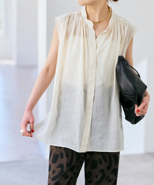 Spick & Span(スピックアンドスパン)の「ラミーコットンギャザーブラウス(シャツ/ブラウス・レディース・アイボリー/ブラック/オレンジ・FREE)」の16枚目の写真