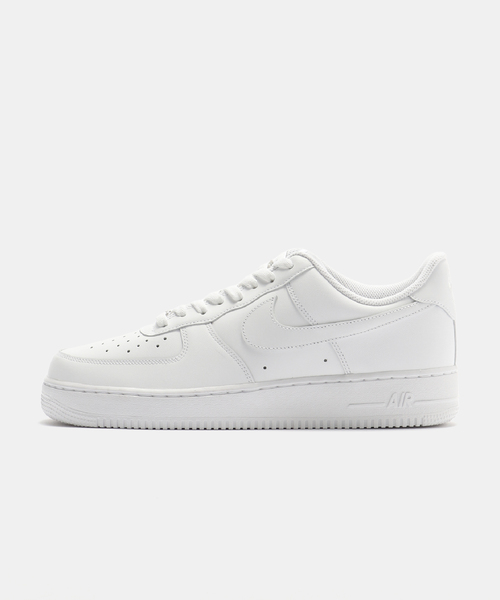 NIKE(ナイキ)の「NIKE AIR FORCE 1 07 CW2288-111(スニーカー・メンズ・ホワイト・30cm/27.5cm/28cm/28.5cm/29cm/27cm)」の1枚目の写真