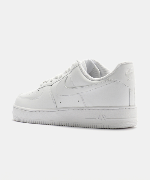 NIKE(ナイキ)の「NIKE AIR FORCE 1 07 CW2288-111(スニーカー・メンズ・ホワイト・30cm/27.5cm/28cm/28.5cm/29cm/27cm)」の3枚目の写真