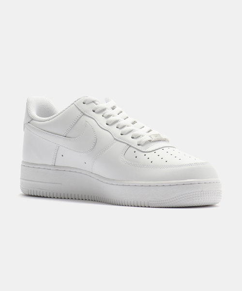 NIKE(ナイキ)の「NIKE AIR FORCE 1 07 CW2288-111(スニーカー・メンズ・ホワイト・30cm/27.5cm/28cm/28.5cm/29cm/27cm)」の5枚目の写真