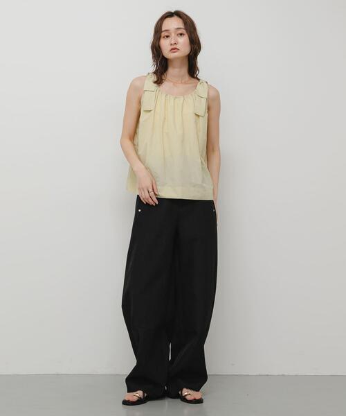 SENSE OF PLACE by URBAN RESEARCH（センスオブプレイスバイアーバンリサーチ）の「バレルレッグチノパンツ（その他パンツ・レディース・ベージュ/アイボリー/ブラウン/ブラック・SMALL/LARGE/MEDIUM）」の15枚目の写真