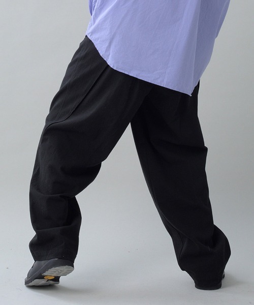 EGO TRIPPING(エゴトリッピング)の「mp15137-BACK TUCK-TOROUSERS バックタックデザインパンツ(626706)(その他パンツ・メンズ・ベージュ/グレー/ブラック・33/31/29)」の2枚目の写真