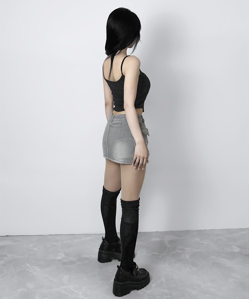 FOLLOWIN(フォロウィン)の「【3COLOR】スタッズポケット ヴィンテージウォッシュ デニムスカート(スカート・レディース・ブルー/ダークグレー/グレー・SMALL/MEDIUM/LARGE)」の13枚目の写真