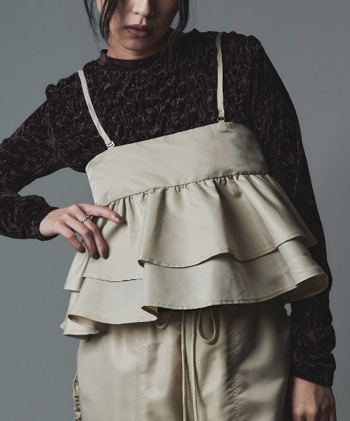 W:Huku(フーク)の「【W:Huku / ナイロンオックス】ペプラム ビスチェ / Nylon Oxford Peplum Bustier(ベスト・レディース・ライトベージュ・FREE)」の1枚目の写真