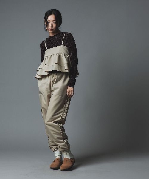 W:Huku(フーク)の「【W:Huku / ナイロンオックス】ペプラム ビスチェ / Nylon Oxford Peplum Bustier(ベスト・レディース・ライトベージュ・FREE)」の5枚目の写真