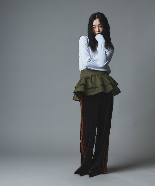 W:Huku(フーク)の「【W:Huku / ナイロンオックス】ペプラム ビスチェ / Nylon Oxford Peplum Bustier(ベスト・レディース・ライトベージュ・FREE)」の18枚目の写真