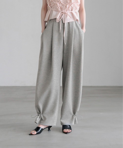 LOWRYS FARM(ローリーズファーム)の「【接触冷感・UVカット】カットイージードロストパンツ 1044353(スウェットパンツ・レディース・グレー系その他5/ブラック/グレー系その他3/ピンク・FREE)」の14枚目の写真