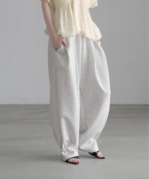 LOWRYS FARM(ローリーズファーム)の「【接触冷感・UVカット】カットイージードロストパンツ 1044353(スウェットパンツ・レディース・グレー系その他5/ブラック/グレー系その他3/ピンク・FREE)」の9枚目の写真