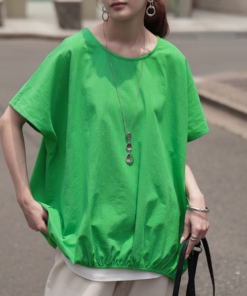 HUG.U(ハグユー)の「まるっとカバー。 綿100%ナチュラルTシャツ(Tシャツ/カットソー・レディース・レッド/ネイビー/ブラック/ダークグレー/グリーン/ホワイト・FREE)」の7枚目の写真