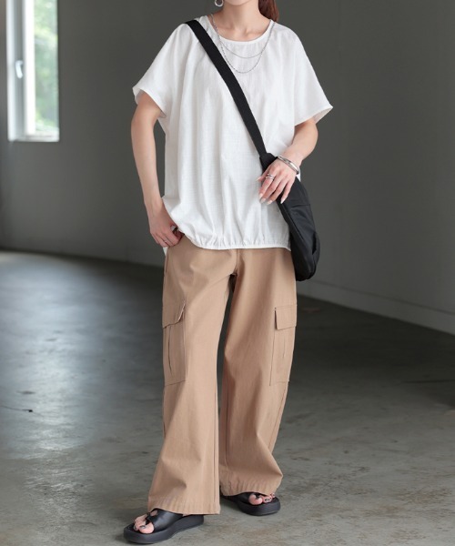 HUG.U(ハグユー)の「まるっとカバー。 綿100%ナチュラルTシャツ(Tシャツ/カットソー・レディース・レッド/ネイビー/ブラック/ダークグレー/グリーン/ホワイト・FREE)」の21枚目の写真