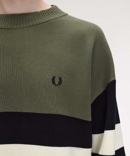 FRED PERRY（フレッドペリー）の「Tipped Graphic Jumper／ティップドグラフィックジャンパー（ニット/セーター・メンズ・カーキ・S/M/L）」の3枚目の写真