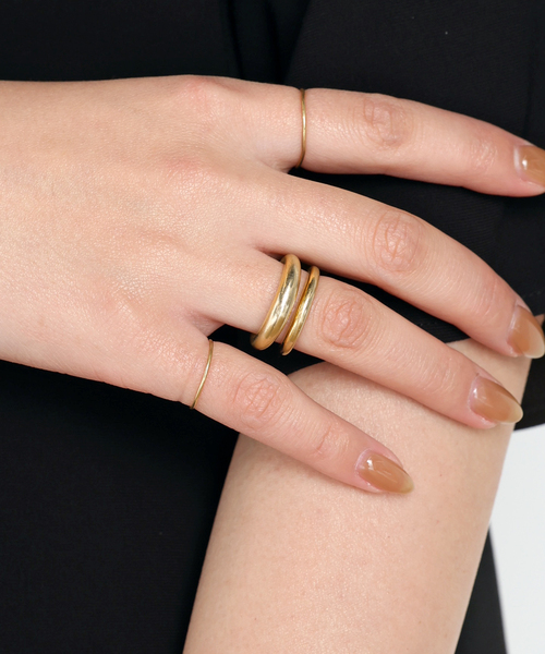 Gabriela Artigas(ガブリエラアルティガス)の「【GABRIELA ARTIGAS】TWIN TUSK RING(リング・レディース・ゴールド・14/12/10)」の1枚目の写真
