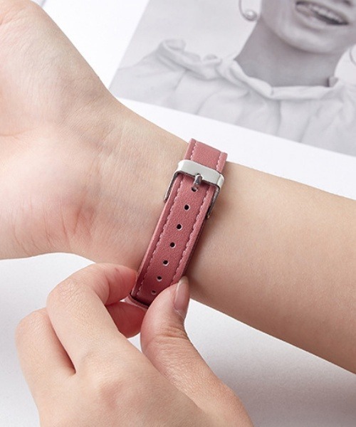 Fun & Daily(ファンアンドデイリー)の「F&D : PUナロー・Apple Watch Band(デジタル腕時計・レディース・ブラウン/ピンク/ブラック・44/40)」の5枚目の写真
