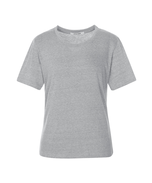 SOUP(スープ)の「ベーシックラウンドネックスリムフィットTシャツ(SA3STF1)(Tシャツ/カットソー・レディース・ブラック・55)」の5枚目の写真