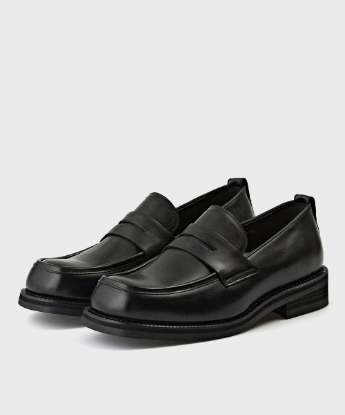 JOSEPHT（ジョセフ）の「LIAM BLACK [VIBRAM]（ローファー・メンズ・その他・24cm/24.5cm/25cm/25.5cm/26cm/28cm/26.5cm/27cm/27.5cm）」の2枚目の写真