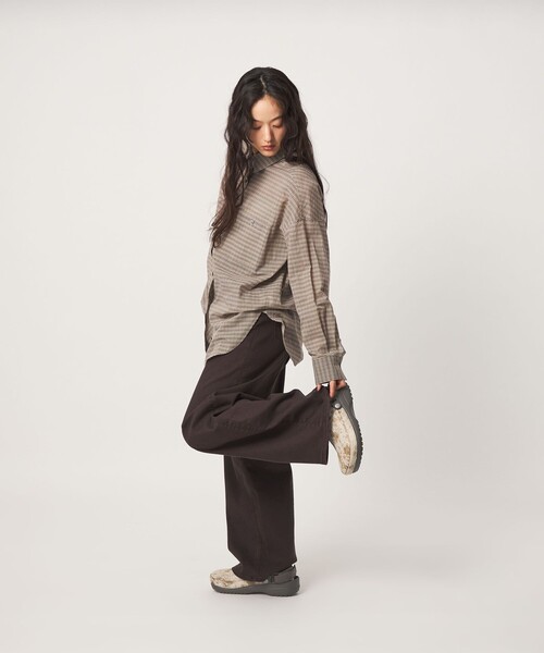 crocs(クロックス)の「【WEB限定】<crocs>クラフテッド ポニー ヘア クロッグ サンダル(サンダル・レディース・その他1・22cm/23cm/24cm/25cm)」の4枚目の写真