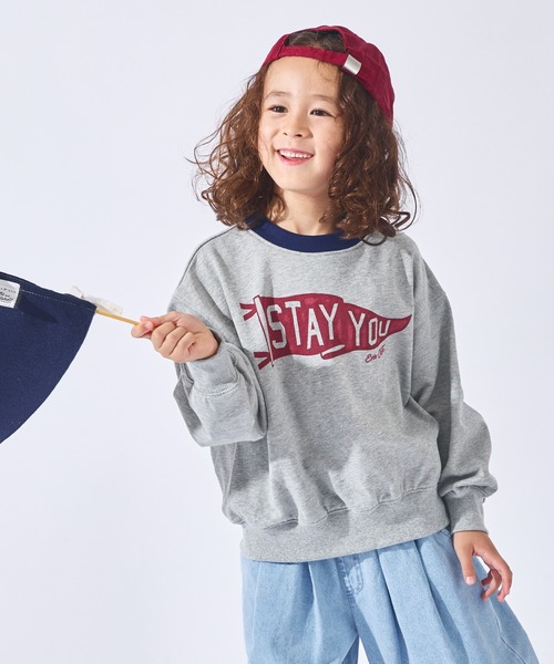 ever closet（エバークローゼット）の「【ヨレ知らず】主役になる グラフィック裏毛トレーナー（スウェット・キッズ・ネイビー/オフホワイト/サックスブルー/ピンク/グレー系その他/グリーン系その他/レッド系その他/グレー系その他2・90cm/100cm/110cm/120cm/130cm/140cm/150cm）」の3枚目の写真