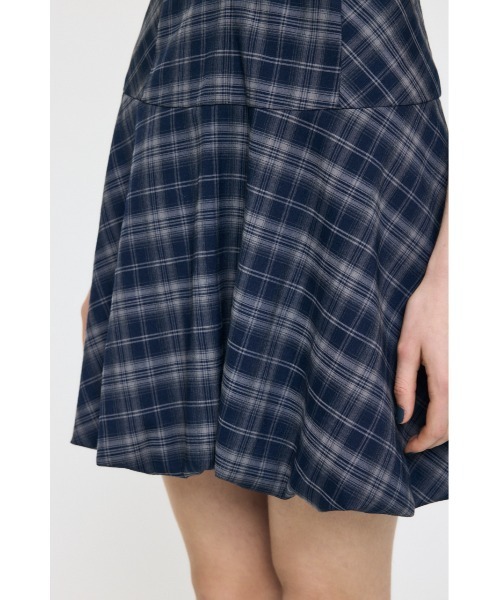 MOUSSY(マウジー)の「CHECK BALLOON ミニドレス(ワンピース・レディース・ボルドー/ブラウン/ネイビー・1/2)」の21枚目の写真