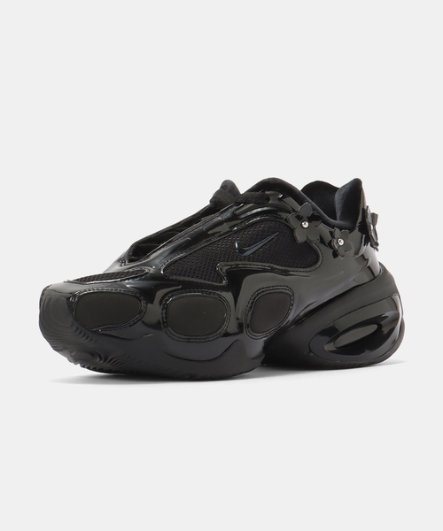 NIKE(ナイキ)の「NIKE WMNS AIR MAX MUSE IR8633-001(スニーカー・レディース・ブラック・25cm/24.5cm/24cm/23.5cm/23cm)」の2枚目の写真