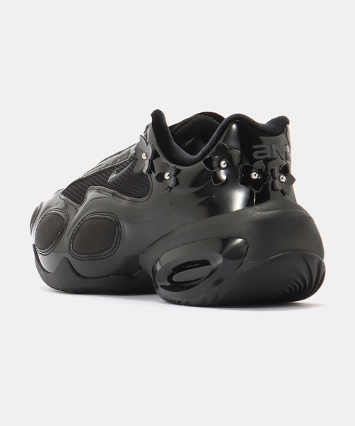 NIKE(ナイキ)の「NIKE WMNS AIR MAX MUSE IR8633-001(スニーカー・レディース・ブラック・25cm/24.5cm/24cm/23.5cm/23cm)」の5枚目の写真