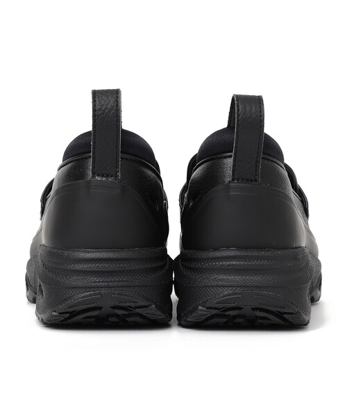 NIKE(ナイキ)の「NIKE: W エアマックス フェノメナ SWDC(ローファー・レディース・ブラック・35/45/40/30)」の4枚目の写真