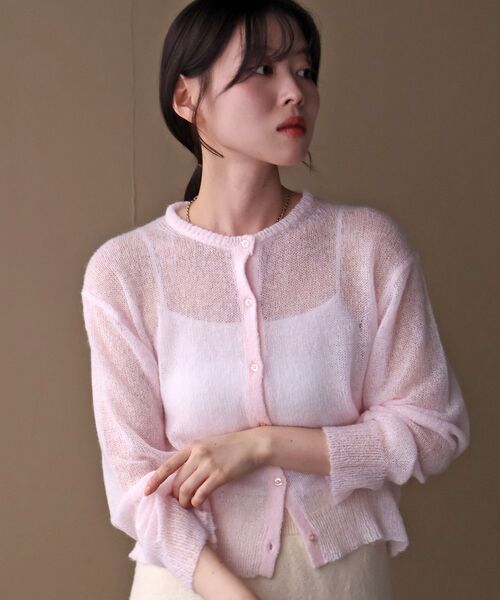 le.coeur blanc(ルクールブラン)の「シアーモヘヤクルーネックカーデ(カーディガン/ボレロ・レディース・グレー/ピンク/ベージュ・38)」の19枚目の写真