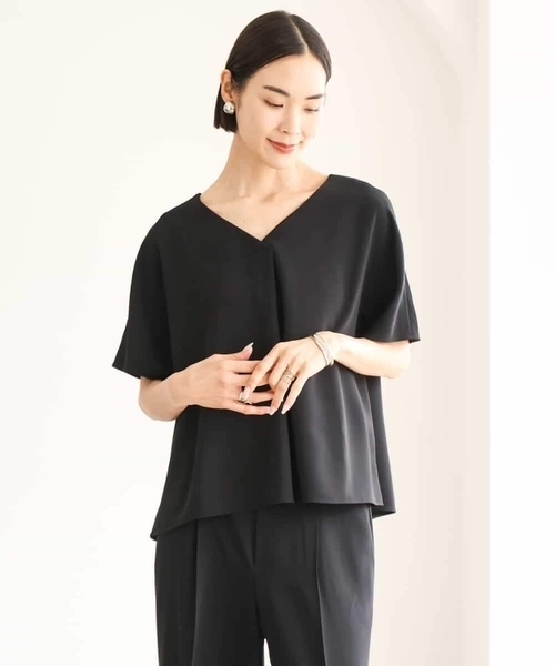 MICHEL KLEIN（ミッシェル・クラン）の「[セットアップ対応]Vネックフレアブラウス（シャツ/ブラウス・レディース・ブラック・38）」の16枚目の写真