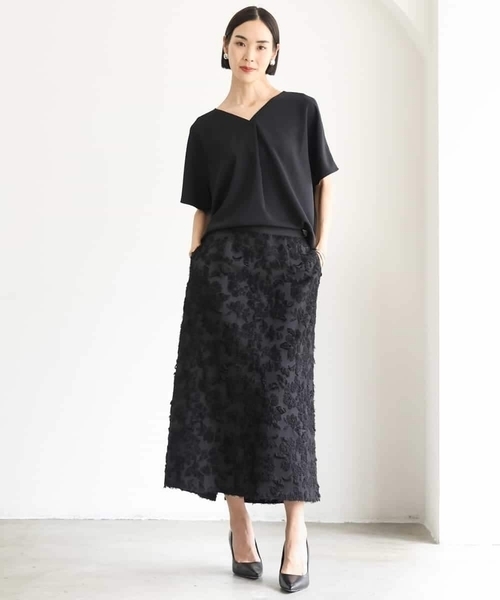 MICHEL KLEIN（ミッシェル・クラン）の「[セットアップ対応]Vネックフレアブラウス（シャツ/ブラウス・レディース・ブラック・38）」の17枚目の写真