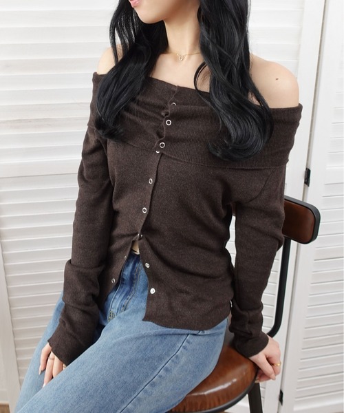 unnu(ユヌ)の「スナップボタン オフショルニットトップス(ニット/セーター・レディース・ダークグレー/ブラウン・F)」の7枚目の写真