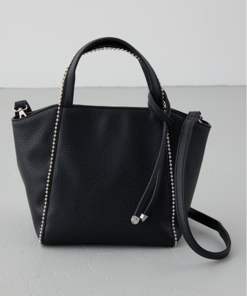 AZUL by moussy(アズールバイマウジー)の「2WAY ボールチェーンミニトートバッグ ハンドバッグ ショルダーバッグ 斜め掛け・肩掛けOK!ショルダーストラップ付き(ショルダーバッグ・レディース・グレー/ブラック/アイボリー・FREE)」の3枚目の写真