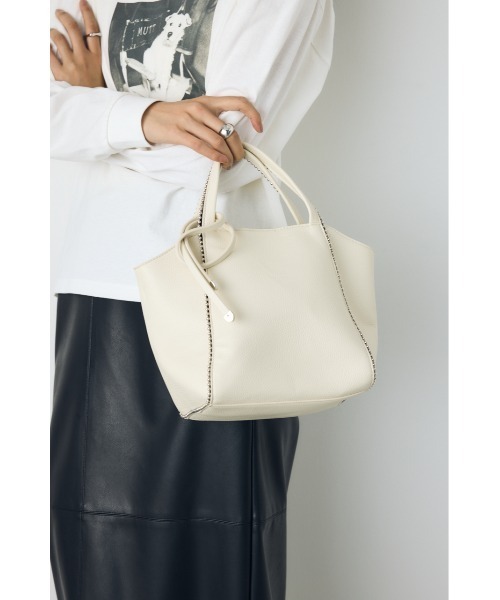 AZUL by moussy(アズールバイマウジー)の「2WAY ボールチェーンミニトートバッグ ハンドバッグ ショルダーバッグ 斜め掛け・肩掛けOK!ショルダーストラップ付き(ショルダーバッグ・レディース・グレー/ブラック/アイボリー・FREE)」の4枚目の写真
