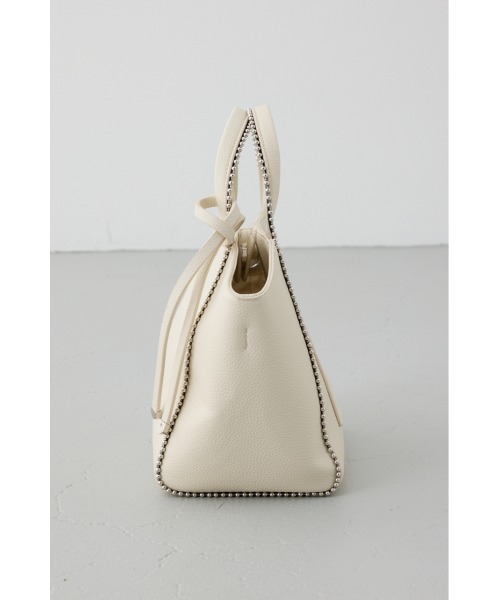 AZUL by moussy(アズールバイマウジー)の「2WAY ボールチェーンミニトートバッグ ハンドバッグ ショルダーバッグ 斜め掛け・肩掛けOK!ショルダーストラップ付き(ショルダーバッグ・レディース・グレー/ブラック/アイボリー・FREE)」の11枚目の写真