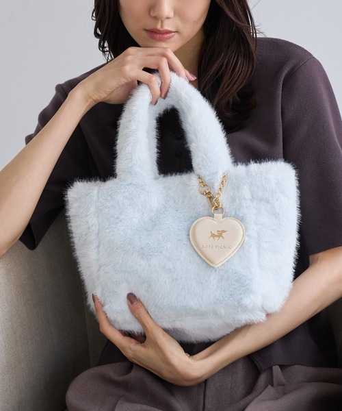 ROPE' PICNIC(ロペピクニック)の「PICNIC DOGシリーズ ミラーチャーム付きファーハンドバッグ(トートバッグ・レディース・チャコールグレー/ピンク/サックスブルー/キナリ・FREE)」の11枚目の写真