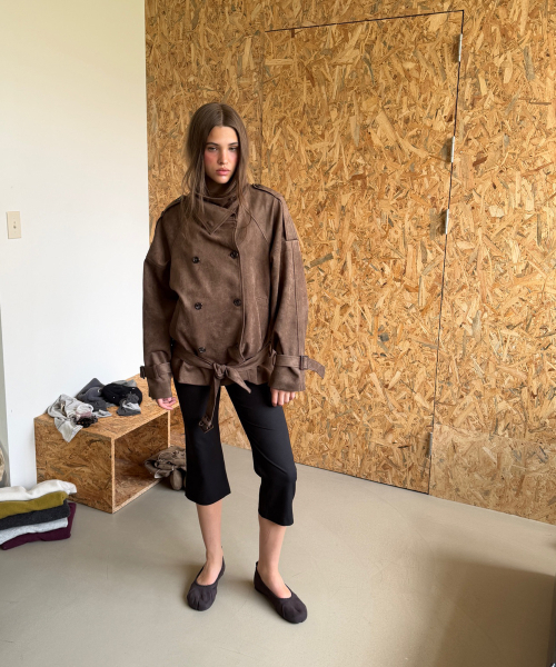 ASURA(アスラ)の「AUTHENTIC TRENCH SUEDE JACKET (BROWN)(その他アウター・レディース・その他・OS)」の2枚目の写真