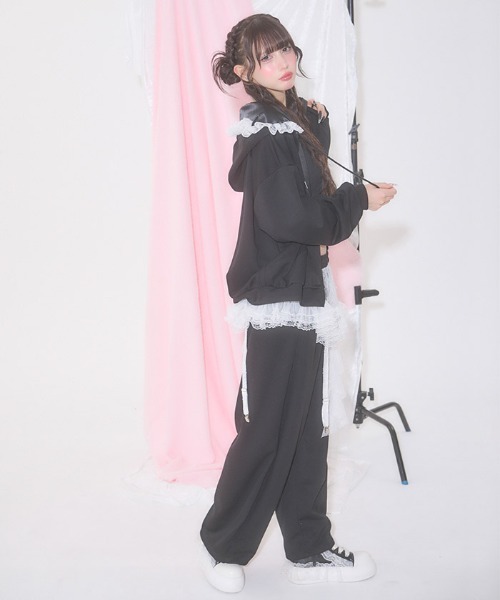FickleBebe(フィクルベベ)の「アシメレースガーターパンツ(その他パンツ・レディース・ピンク/ブラック/グレー・FREE)」の5枚目の写真