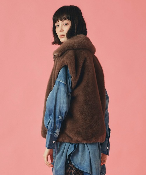 AT THE TRNK(アットザトランク)の「オリジナル レオパード柄 ファー リバーシブル ベスト AT THE TRNK(その他アウター・レディース・グレー/ブラウン・フリー)」の18枚目の写真