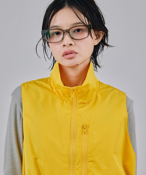 NON TOKYO(ノントーキョー)の「LAMINATED TAFFETA SHORT VEST(ベスト・レディース・ブルー/イエロー/ブラック・FREE)」の17枚目の写真