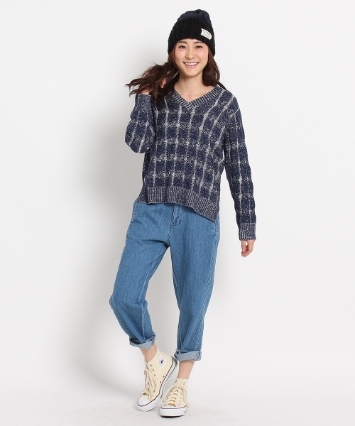 HusHusH（ハッシュアッシュ）の「縄編みVネックニット（ニット/セーター・レディース・ホワイト/グレー/ブルー・03/02）」の5枚目の写真